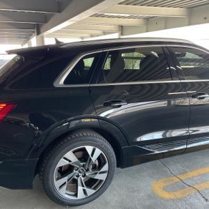 AUDI E-TRON PREMIUM QUATTRO - 9