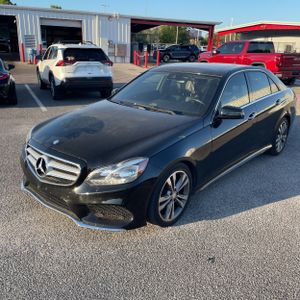 MERCEDES-BENZ E-CLASS - 1