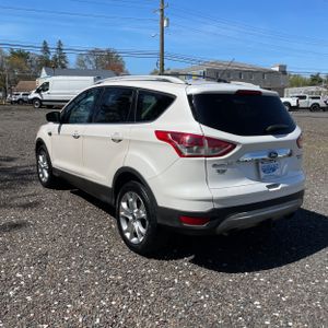 FORD ESCAPE TITANIUM - 5