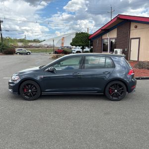 VOLKSWAGEN GOLF GTI SE - 3