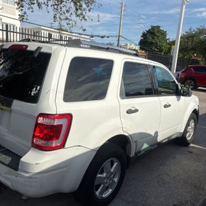 FORD ESCAPE XLT - 10