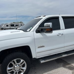 CHEVROLET SILVERADO 2500HD HIGH COUNTRY - 2