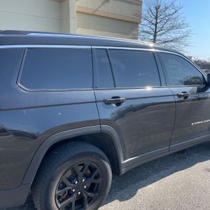 JEEP GRAND CHEROKEE L LIMITED - 9