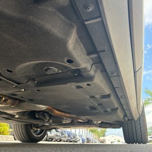 2025 Porsche CAYENNE thumbnail 25