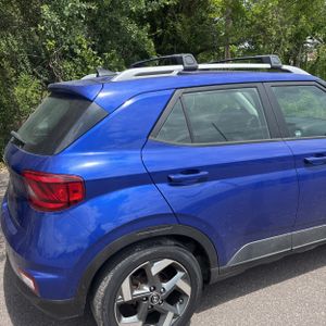 HYUNDAI VENUE SEL - 9