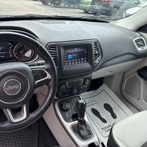 2018 JEEP COMPASS LATITUDE — миниатюра 36