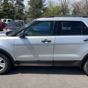 FORD EXPLORER BASE - 4