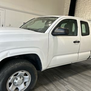 صورة 2 لـ 2017 Toyota TACOMA SR