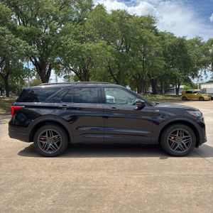 FORD EXPLORER ST-LINE - 10