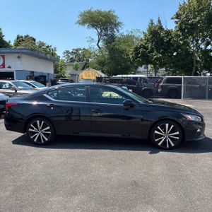 2021 Nissan ALTIMA 2.5 SR — фото 10