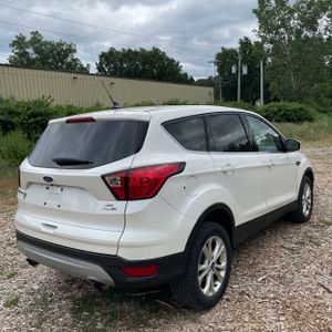 2019 FORD ESCAPE SE — фото 8