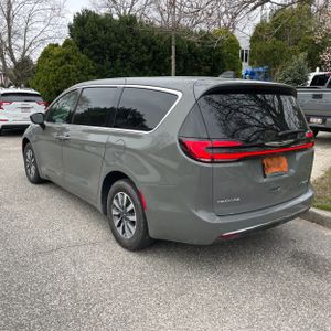 CHRYSLER PACIFICA HYBRID SELECT - 5