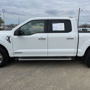 FORD F-150 XLT - 4