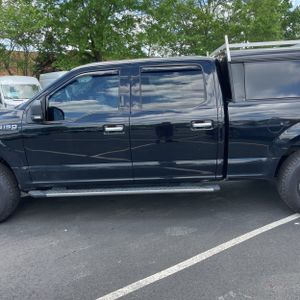 FORD F-150 XLT - 4