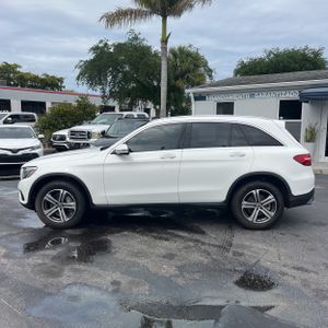 MERCEDES-BENZ GLC - 3