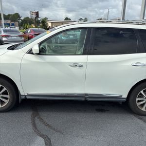 صورة 4 لـ 2013 Nissan PATHFINDER SL
