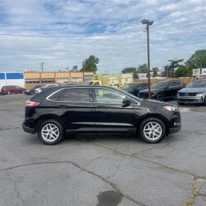 FORD EDGE SEL - 10