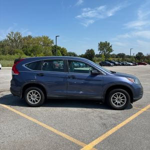 2014 Honda CR-V LX photo 10