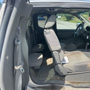 2013 Nissan FRONTIER S 照片 33