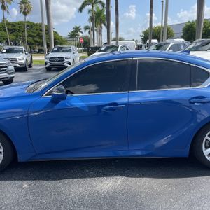 صورة 4 لـ 2022 Lexus IS 300 BASE