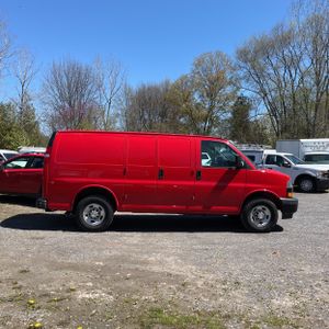 CHEVROLET EXPRESS - 10