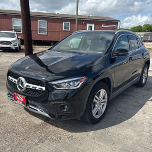 MERCEDES-BENZ GLA - 1