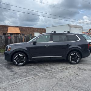 صورة 3 لـ 2025 KIA TELLURIDE S