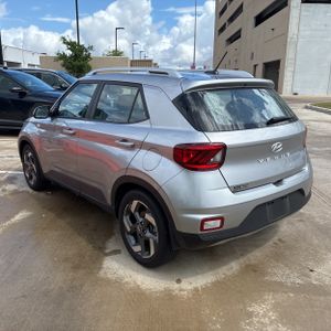 HYUNDAI VENUE SEL - 5