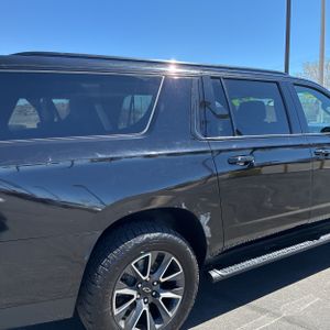 CHEVROLET SUBURBAN Z71 - 9