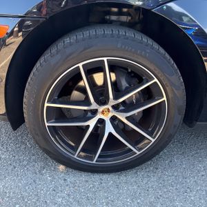 2022 Porsche MACAN BASE — миниатюра 17
