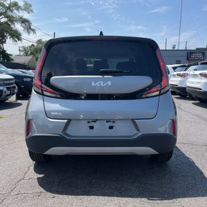 صورة 7 لـ 2023 KIA SOUL LX