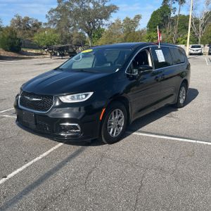 CHRYSLER PACIFICA TOURING L - 1