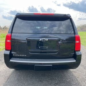 CHEVROLET SUBURBAN LT - 7