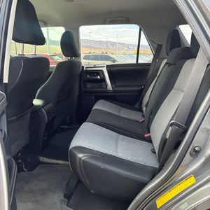 2015 Toyota 4RUNNER SR5 缩略图 34