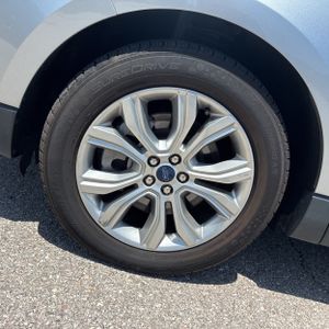 صورة مصغرة 17 لـ 2022 FORD EDGE TITANIUM
