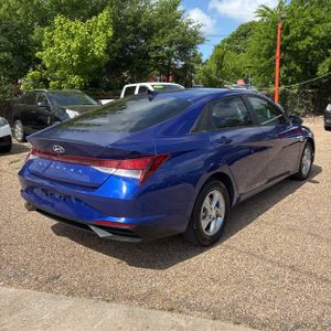 HYUNDAI ELANTRA SE - 8