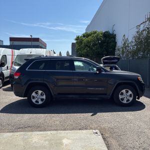 صورة 10 لـ 2014 JEEP GRAND CHEROKEE LAREDO
