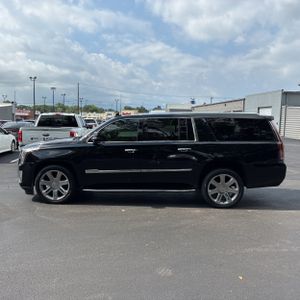 2018 Cadillac ESCALADE ESV LUXURY 照片 3