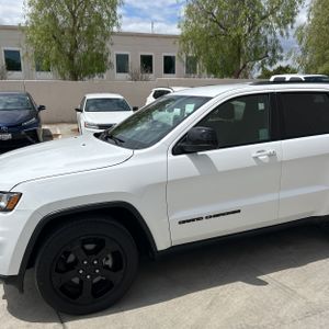 JEEP GRAND CHEROKEE - 2