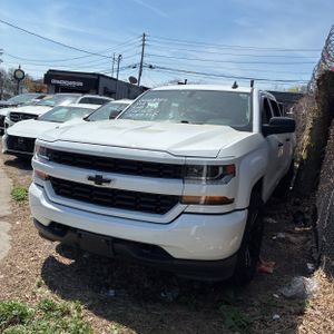 CHEVROLET SILVERADO 1500 CUSTOM - 1