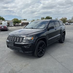 JEEP GRAND CHEROKEE - 1