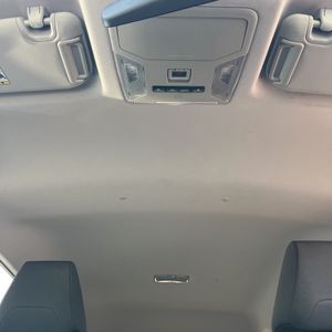 2021 Toyota RAV4 XLE — миниатюра 40