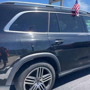 MERCEDES-BENZ GLS - 9