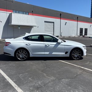 GENESIS G70 2.5T STANDARD - 10