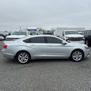 CHEVROLET IMPALA LT - 10