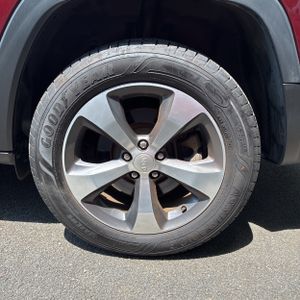 2019 JEEP CHEROKEE LIMITED — миниатюра 18