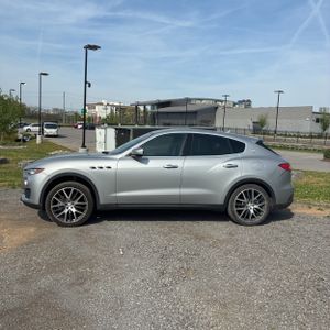 MASERATI LEVANTE BASE - 3