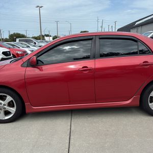 2011 Toyota COROLLA S — фото 4