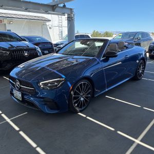 MERCEDES-BENZ E-CLASS - 1