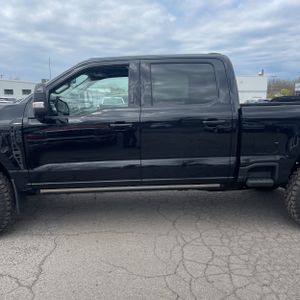 FORD F-250 SUPER DUTY LARIAT - 4